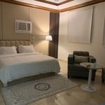 استديو هادئ بسرير ماستر