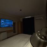 استديو هادئ بسرير ماستر