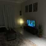 شقة بصالة ودخول ذاتي