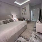 استديو بسرير ماستر وجلسة جانبية