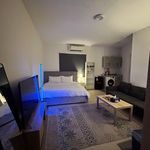 استديو بسرير ماستر وأثاث مريح
