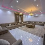 استراحة بمسطح اخضر ومجلسين