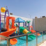 شاليه بركن شواء ,جاكوزي,ساونا,مسطح اخضر,