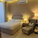 استديو بدخول ذاتي وسرير مريح