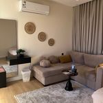 استديو بسرير ماستر وجلسة جانبية