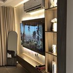 استديو بأثاث مريح وبسيط