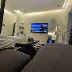 استديو هادئ بدخول ذاتي