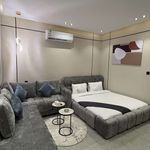 استديو هادئ بسرير ماستر