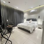 استديو هادئ بدخول ذاتي