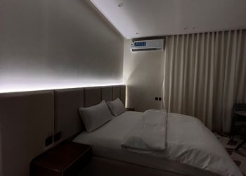 استديو بسرير ماستر وتصميم أنيق6D