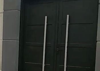 شاليه بجلسة خارجية ومسبح 