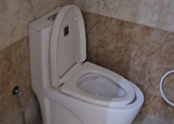 استراحة بمجالس واسعة وألعاب أطفال 