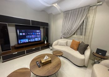 شقة بصالة وغرفتين نوم دخول ذاتي 