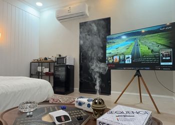 استديو هادئ بدخول ذاتي 