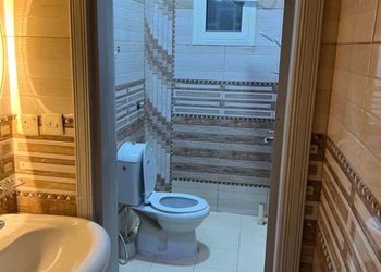 شقة بغرفة معيشة وغرفة نوم 
