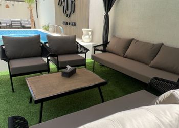 شاليه بمسطح اخضر