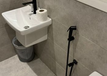 استديو بسرير ماستر وجلسة جانبية 