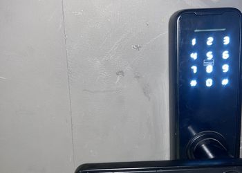 استديو بأثاث مريح وبسيط