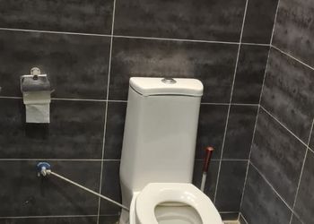 شاليه بمسبح جاكوزي وجلسة خارجية 
