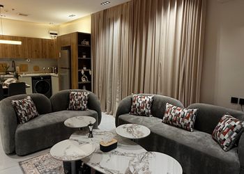شقة بدخول ذاتي وتصميم أنيق 