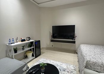 استديو استديو بسرير ماستر 