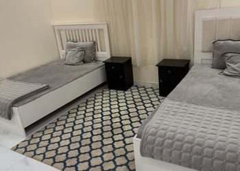 شاليه بألعاب أطفال و مسبح