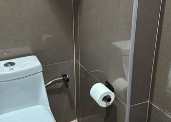 استديو بسرير ماستر وجلسة جانبية