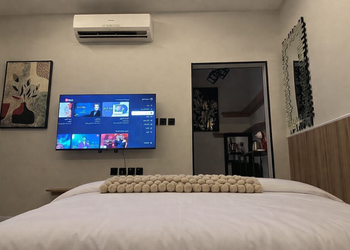 استديو هادئ بسرير ماستر 