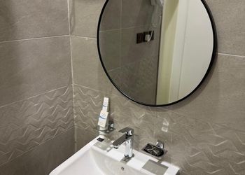 استديو هادئ بسرير ماستر 
