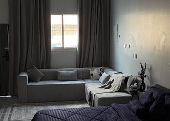 استديو بدخول ذاتي وسرير مريح 