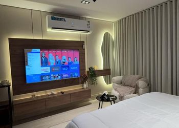 استديو بسرير ماستر وجلسة جانبية