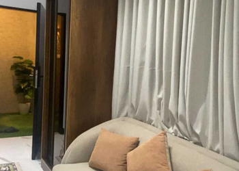 استديو بسرير ماستر وأثاث مريح 