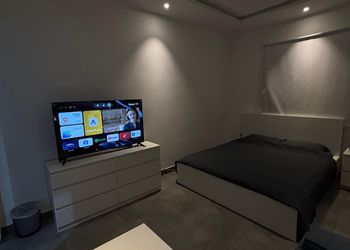 استديو بسرير مفرد ودخول ذاتي