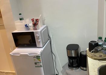 استديو بسرير ماستر وجلسة جانبية 
