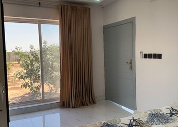 شقة بغرفة نوم وصالة 