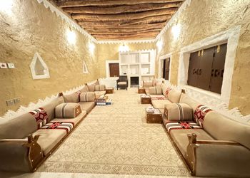 مزرعة بفيلا تراثية مودرن و إسطبل