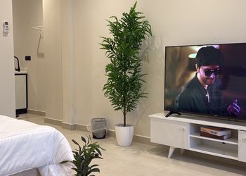 استديو راقي بدخول ذاتي 