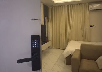 استديو بدخول ذاتي وسرير مريح 
