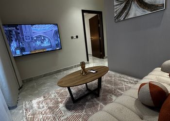 شقة بغرفة نوم وصالة جلوس 