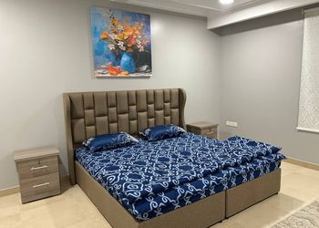 شقة بصالة مريحة ودخول ذاتي 