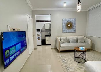 استديو هادئ بدخول ذاتي 