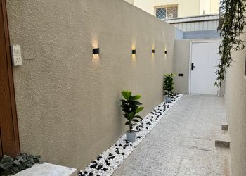 شقة بصالة أنيقة وغرفة نوم مريحة