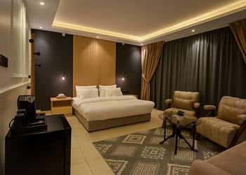 استديو بسرير ماستر