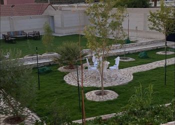 استراحة بمسطح اخضر
