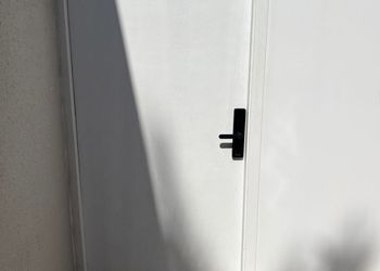 استديو انيق بجلسة خارجية و دخول ذكي