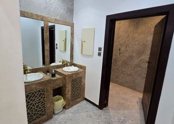 شاليه بجلسة خارجية وأجواء ممتعة 