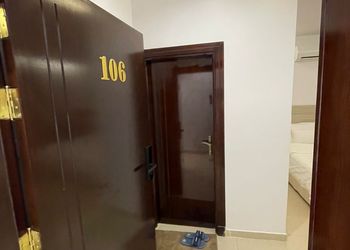 استديو هادئ بسرير ماستر 