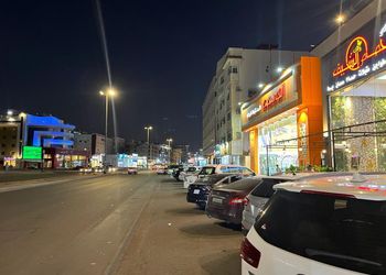شقة انيقة بصالة وغرف نوم 