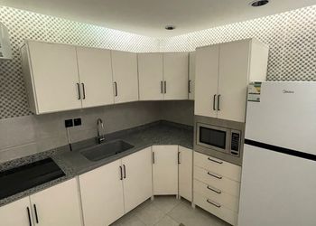 أثاث راقي ودخول ذكي