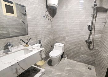 استديو بسرير ماستر وجلسه جانبيه